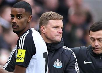 مدرب نيوكاسل يحسم موقف إيزاك من مواجهة ليفربول