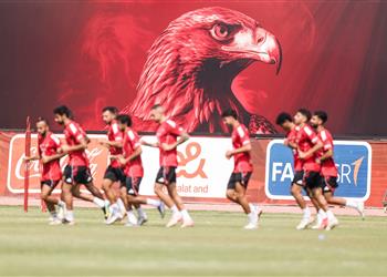 مران الأهلي فقرات فنية وبدنية متنوعة وموقف مروان عطية