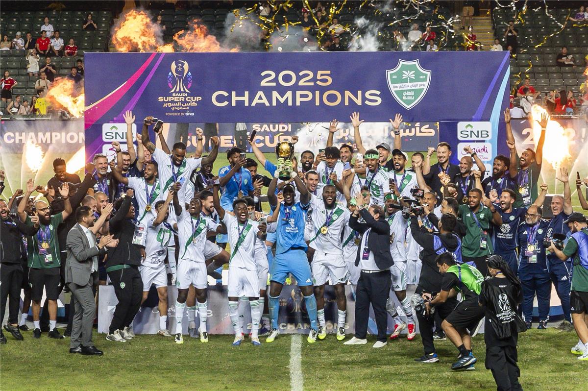 فيديو | الأهلي يهزم النصر بركلات الترجيح ويتوج بـ كأس السوبر السعودي للمرة الثانية في تاريخه