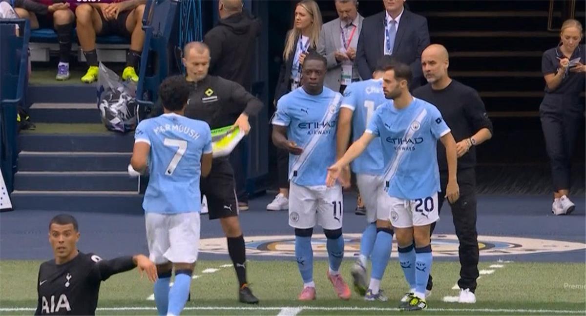 شبكة بريطانية: عمر مرموش كان الأفضل ضد توتنهام وتغييره جاء مفاجئًا