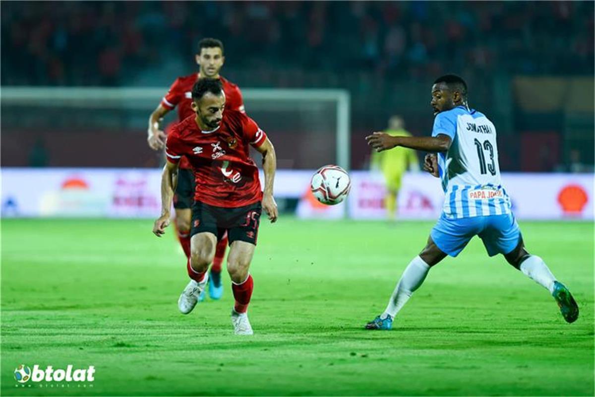 شوبير ينتقد الأهلي بسبب أحمد عبد القادر: لو تحدث عن النادي بسوء لن نلومه