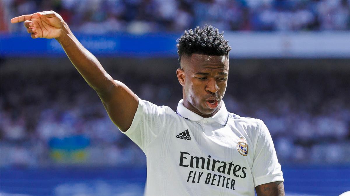 "شيء متوقع".. رد فعل فينيسيوس بعد استبعاده من تشكيل ريال مدريد ضد أوفييدو