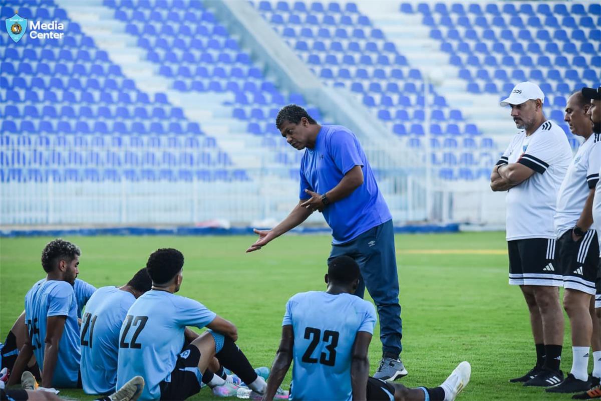 علاء عبد العال مع فريق غزل المحلة