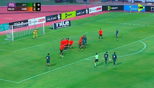 القائم والعارضه يحرمان الاتحاد السكندري من هدف اول امام البنك الاهلي