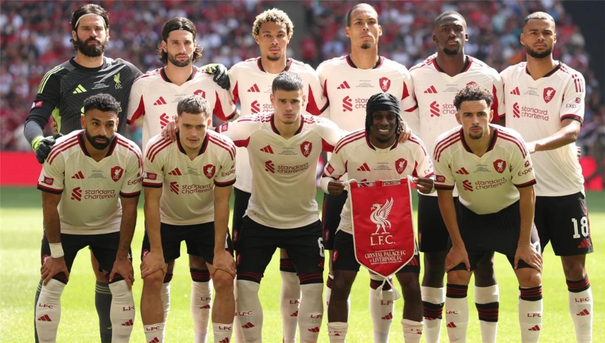 لاعبو ليفربول