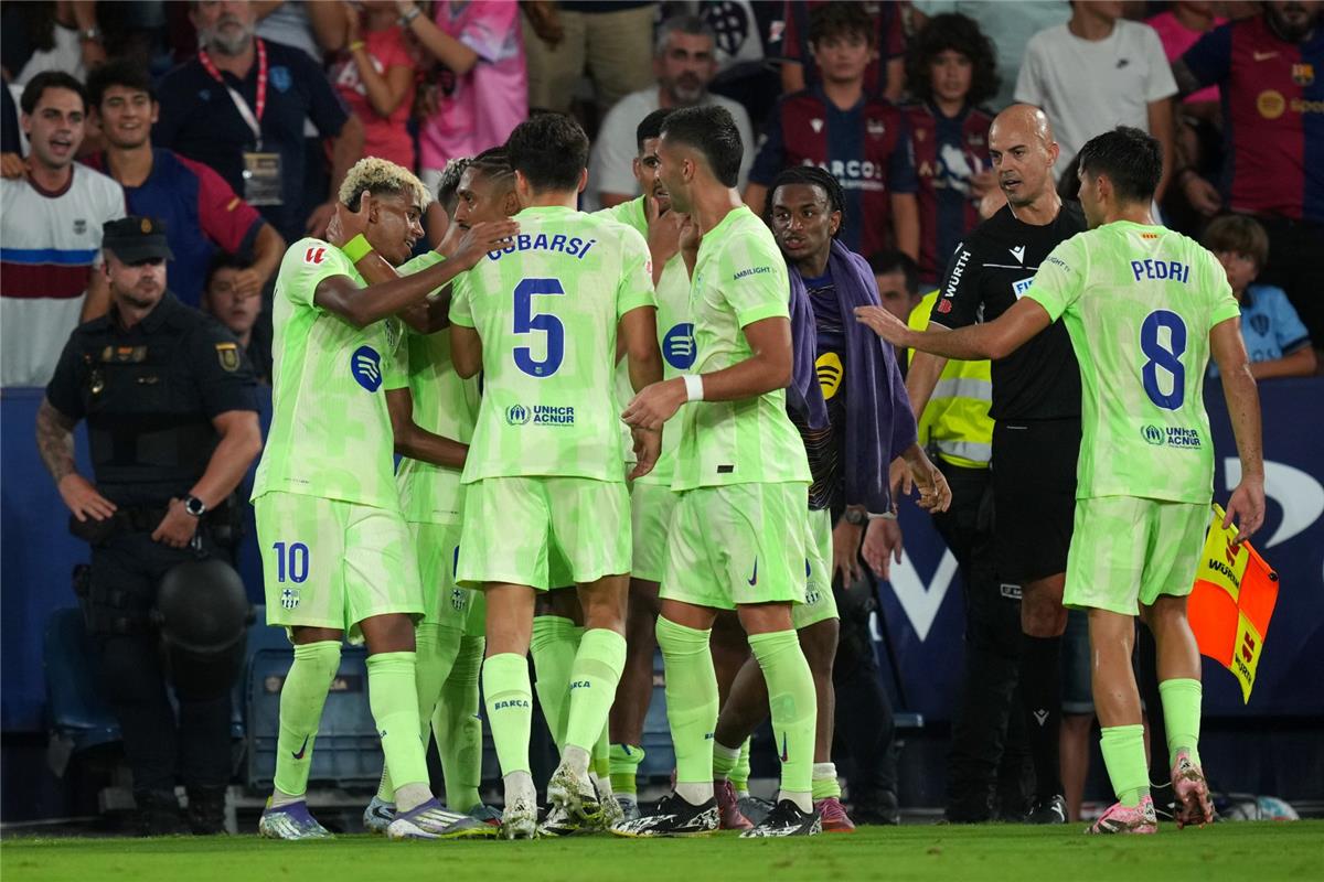 الكشف عن مصير ملعب كامب نو قبل مباراة برشلونة وفالنسيا