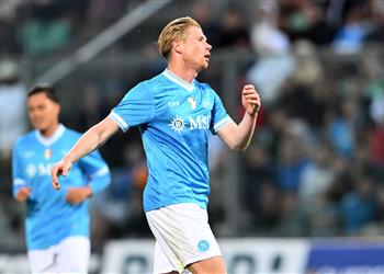 دي بروين اتخذت قرار ا صعب ا بعمر الـ 14 والثراء غير حياتي وعائلتي