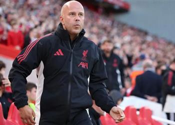 رغم رغبته في الرحيل ليفربول يتمهل في حسم مستقبل لاعبه