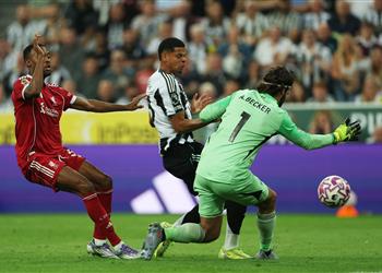 فيديو المباراة تشتعل أوسولا يسجل هدف تعادل نيوكاسل أمام ليفربول