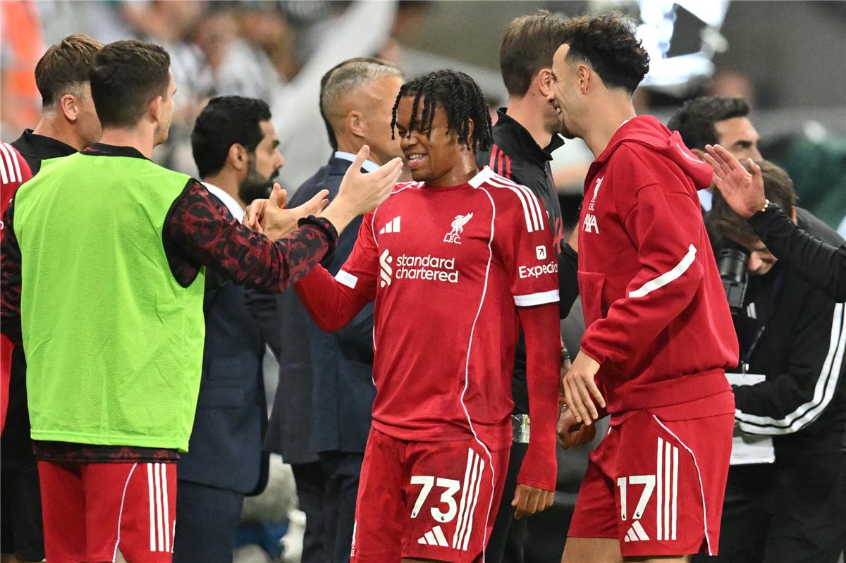 نيوز برو : بسبب محمد صلاح.. نجوموها يدخل تاريخ ليفربول والدوري الإنجليزي برقم قياسي مميز