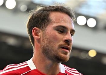 سلوت يوضح حالة ماك أليستر وموقفه من مباراة ليفربول وآرسنال