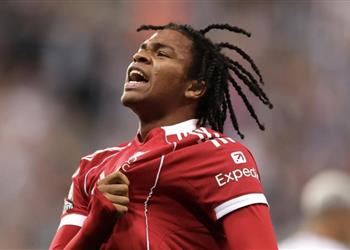 بتمريرة من محمد صلاح نجوموها يروي كواليس هدفه الدرامي أمام نيوكاسل