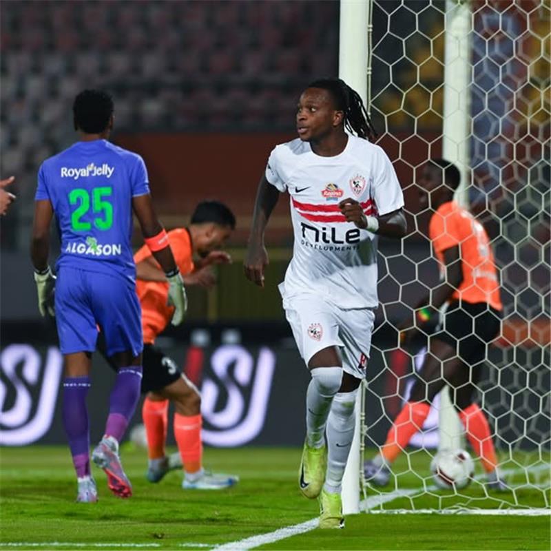 فيديو| شيكو بانزا يسجل هدف الزمالك الأول أمام فاركو