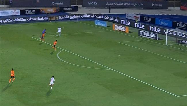 ناصر منسي يهدر فرصه لا تصدق والمرمي خالي امام فاركو بالدوري المصري