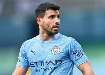 أجويرو يتوقع تألق ثنائي مانشستر سيتي هذا الموسم