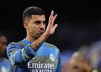 رومانو يوضح حقيقة رحيل سيبايوس إلى مارسيليا