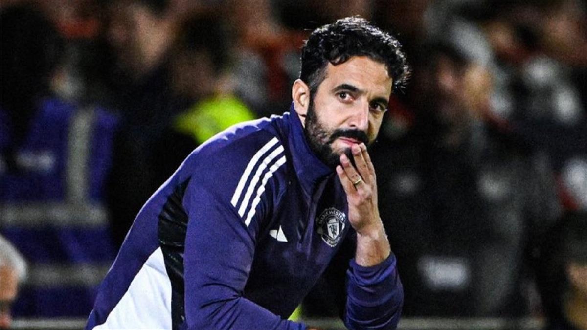 أموريم بعد الخروج المبكر من كأس الرابطة: لا أحد يستطيع تغيير 22 لاعبًا