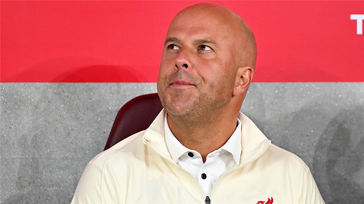 بسبب ضعف الهجوم.. سلوت يرفض رحيل لاعب ليفربول في ميركاتو الصيف