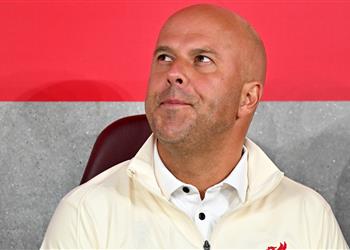 بسبب ضعف الهجوم سلوت يرفض رحيل لاعب ليفربول في ميركاتو الصيف