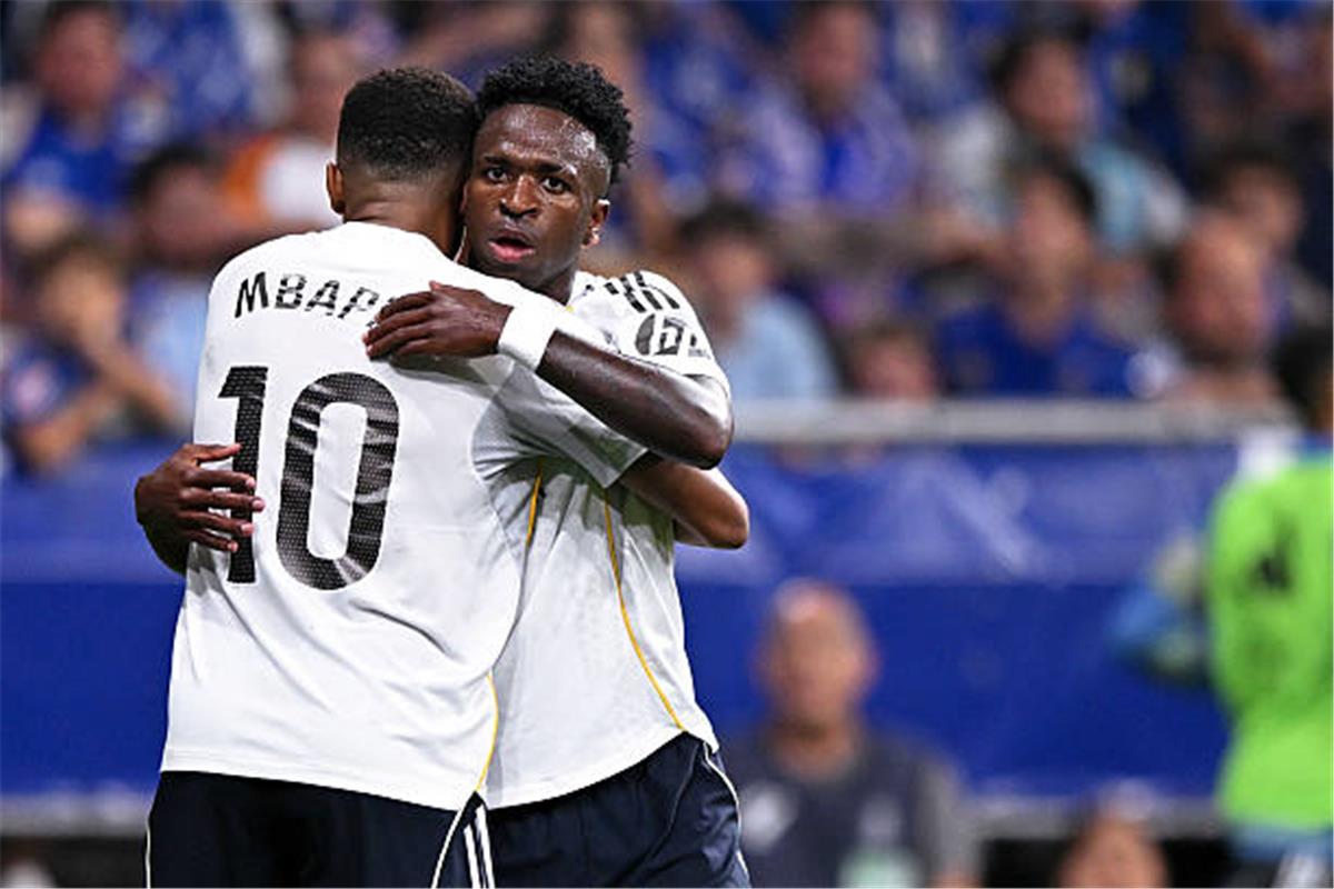 فينسيوس جونيور وكيليان مبابي