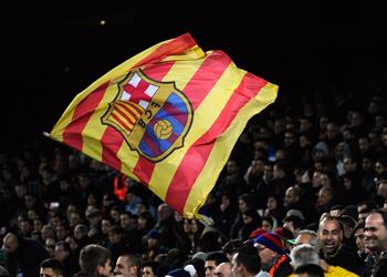 صديقة لاعب برشلونة تلمح إلى رحيله وتشعل مواقع التواصل