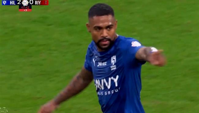 هدف مالكوم الرائع في مرمي الرياض بالدوري السعودي