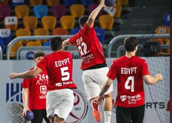 منتخب مصر يتدرب على صالة استاد القاهرة استعداد ا لبطولة العالم لكرة اليد تحت 19 عام ا