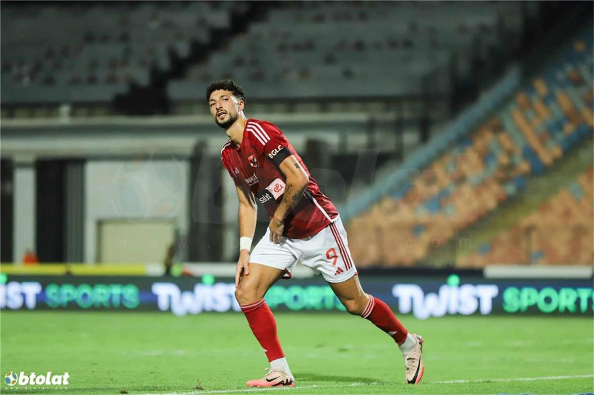 وسام أبو علي يحسم الجدل بشأن أنباء فشل قيده في الدوري الأمريكي.. وعرض بيراميدز