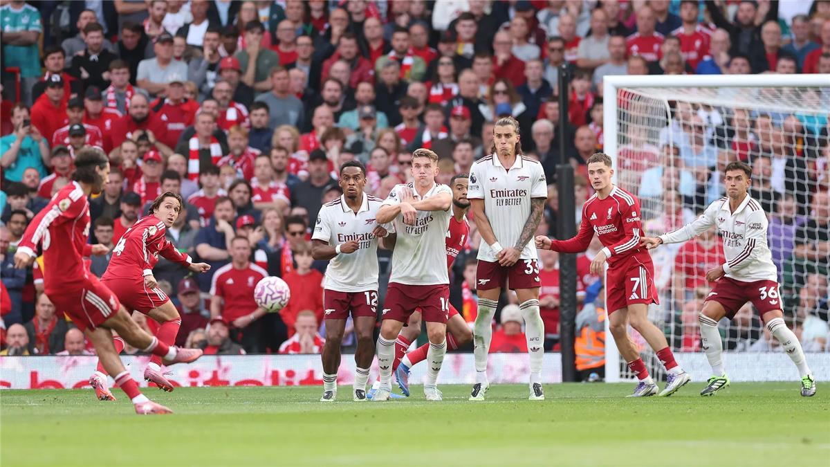 ترتيب الدوري الإنجليزي بعد فوز ليفربول على آرسنال