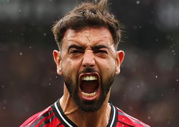 فيديو في الوقت القاتل مانشستر يونايتد ينجو من فخ بيرنلي وينتصر بثلاثية في الدوري الإنجليزي