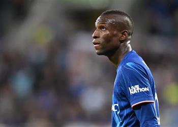 بايرن ميونخ يكسر صمته ويعلق على احتمالية فشل التعاقد مع جاكسون