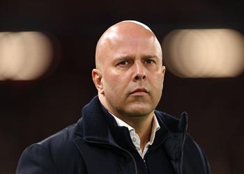 سلوت ما حدث أمام نيوكاسل لم أعيشه سوى مرة واحدة وآرسنال الأفضل بالدوري