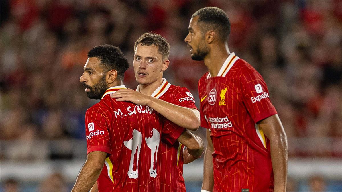 تشكيل ليفربول أمام أتلتيك بلباو وديًا.. موقف محمد صلاح