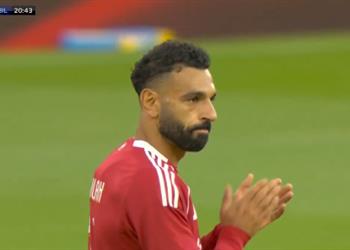 فيديو تحية حارة لـ جوتا خلال مباراة ليفربول وأتلتيك بلباو وهكذا تفاعل محمد صلاح