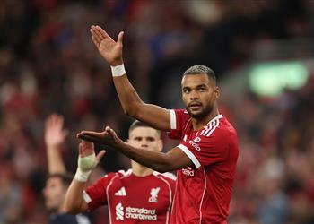 فيديو في 9 دقائق جاكبو يسجل هدف ليفربول الثاني ويمنح أتلتيك بلباو هدية بالخطأ