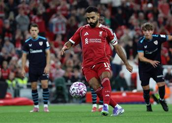 رد فعل غريب من مشجعي ليفربول بعد إهدار محمد صلاح ضربة جزاء أمام بلباو