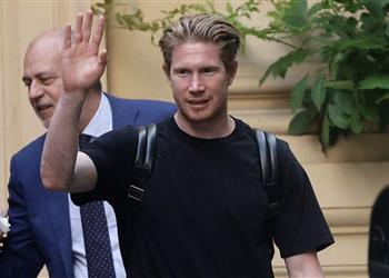 دي بروين يلمح لانتقال نجم مانشستر سيتي إلى نابولي