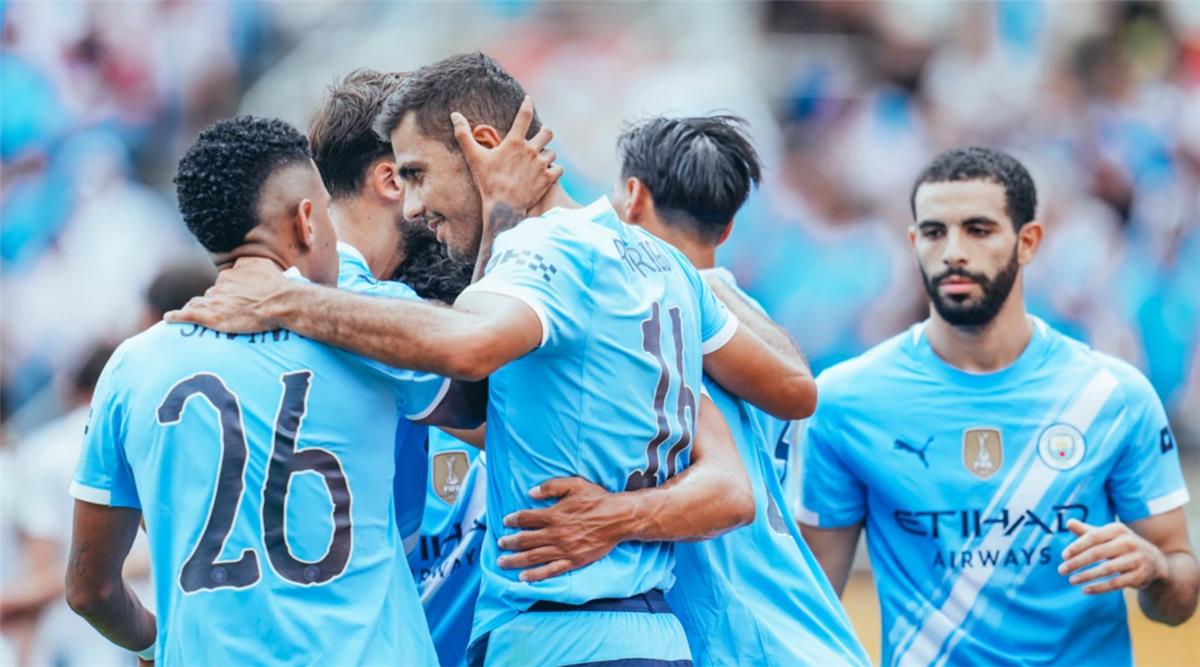 فيديو | لاعب مانشستر سيتي يصل إسبانيا تمهيدًا للفحص الطبي مع ناديه الجديد