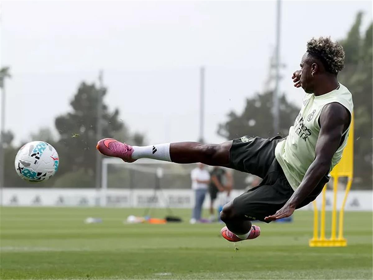 فينسيوس جونيور لاعب ريال مدريد