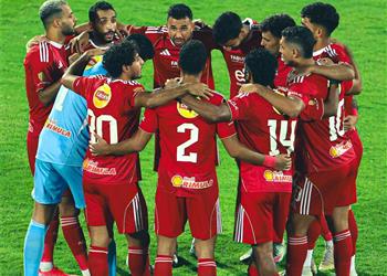 الأهلي يفسخ عقد لاعبه بالتراضي وحقيقة غياب عبد القادر عن التدريبات