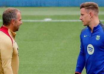 ماذا قال تير شتيجن لزملائه في برشلونة بشأن أزمته وموقف فليك