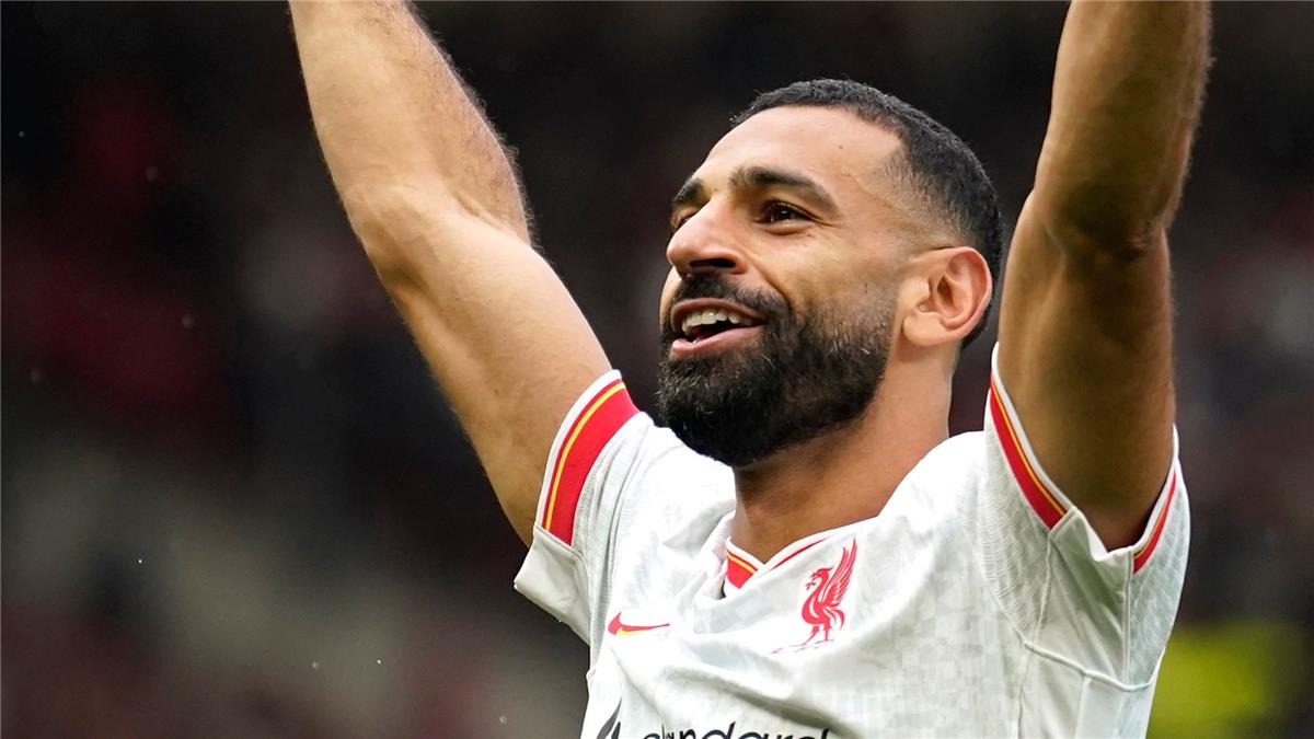 تقارير: محمد صلاح وراء توقيع مانشستر يونايتد مع صفقة هجومية