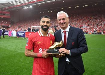 الحاسوب العملاق يتوقع هداف الدوري الإنجليزي 2025 26 موقف محمد صلاح