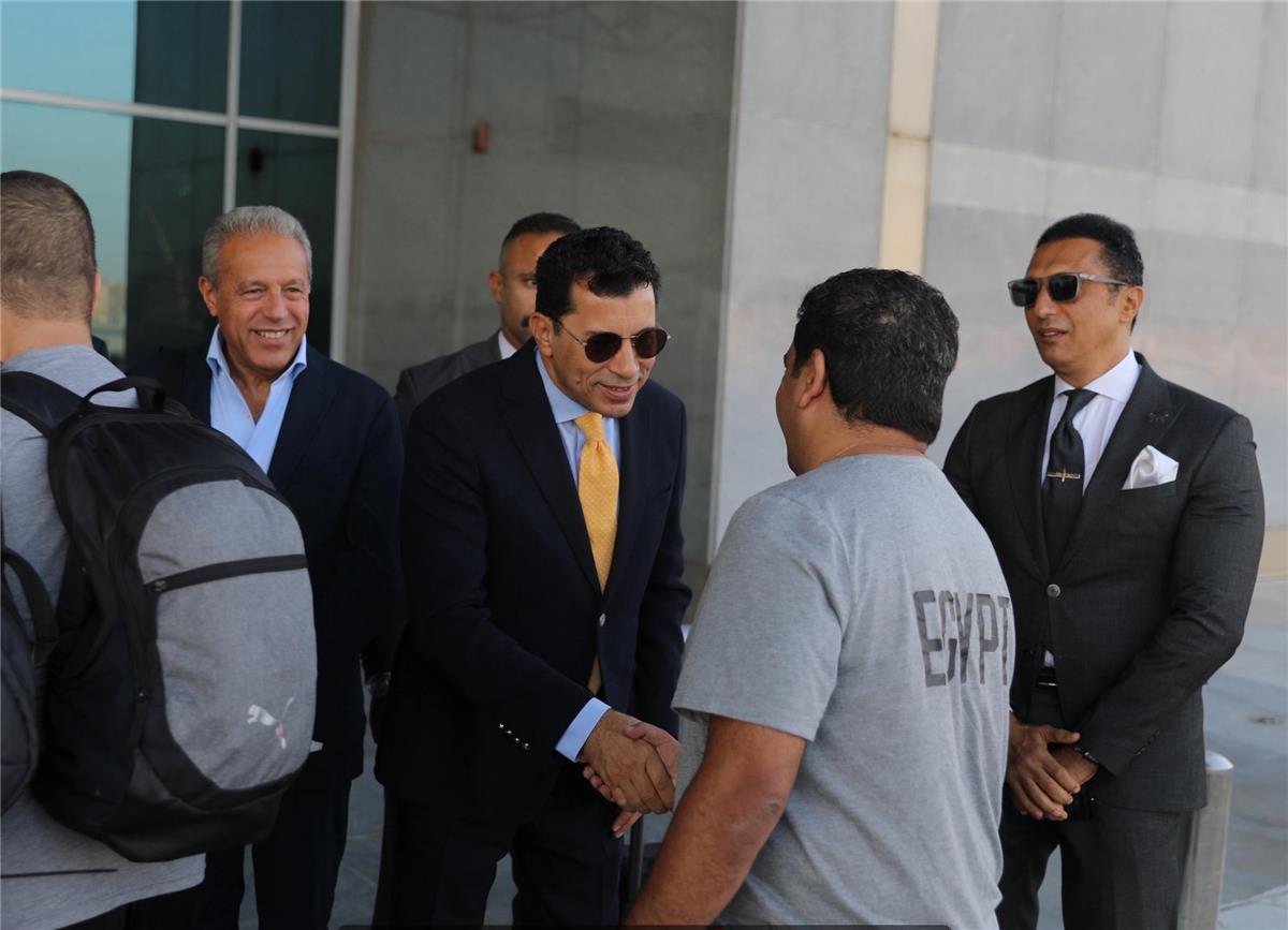 اخبار نيوز : صور | وزير الرياضة يستقبل بعثة منتخب مصر بعد العودة من بوركينا فاسو