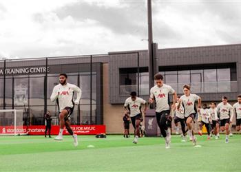 صورة في غياب صلاح وسلوت ظهور لاعب مصري في تدريبات ليفربول قبل مباراة بيرنلي