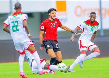 جوارديولا يعلن مدة غياب مرموش عن مانشستر سيتي بعد إصابته مع منتخب مصر