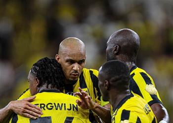 فيديو الاتحاد يهزم الفتح في مباراة البطاقات الحمراء بـ الدوري السعودي