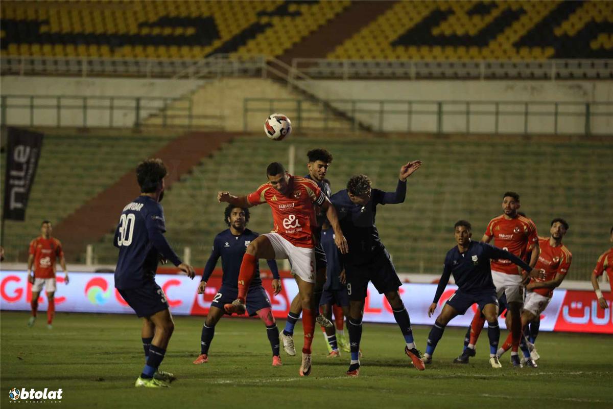 اخبار نيوز : الأهلي في ثوبه الجديد يواجه إنبي لاستعادة مكانته في الدوري المصري