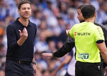 موندو تكشف ماذا قال ألونسو لحكم مباراة ريال مدريد وسوسيداد في واقعة طرد هويسن