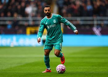 فيديو في الوقت القاتل محمد صلاح يسجل هدف ليفربول الأول أمام بيرنلي